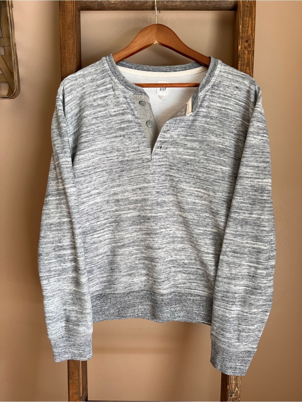 GAP Men's Light Gray Marled Henley Crewneck Sweater